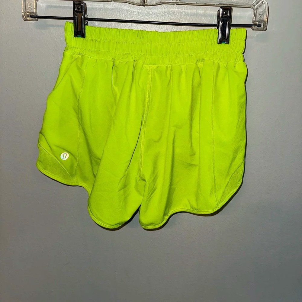 lululemon athletica Hotty Hot Low-Rise Highlight Yellow